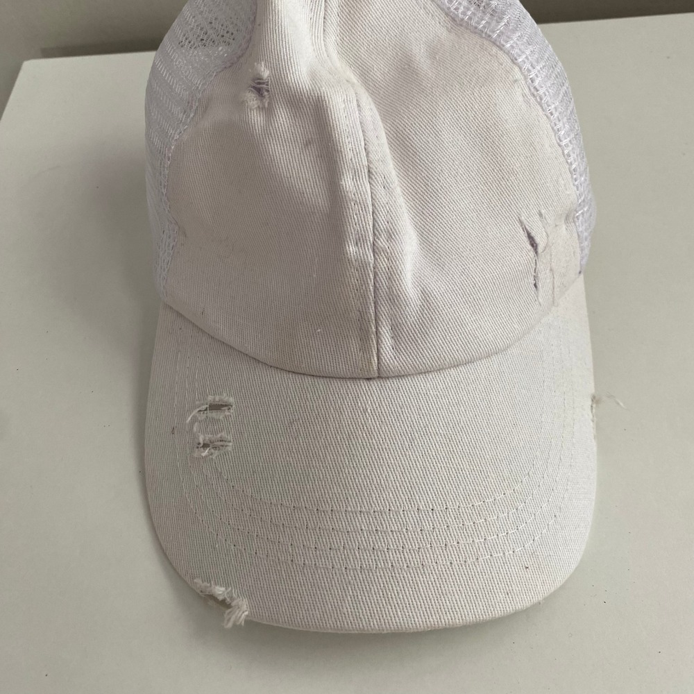 Maurices Trucker Hat Womens OS White‎ Distressed Crisscross Pony Cap